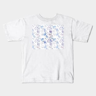 Birds and colors Kids T-Shirt